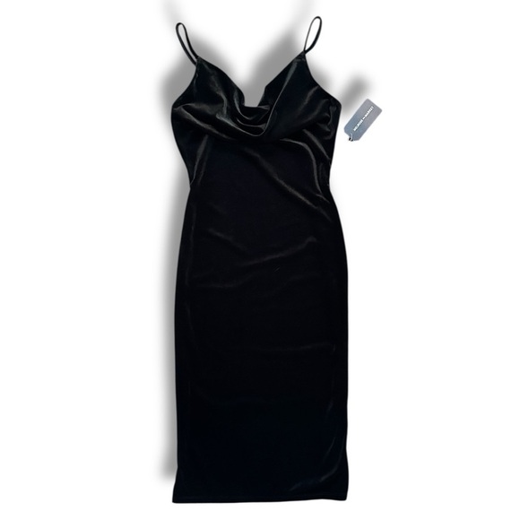 Melrose and Market Dresses & Skirts - MELROSE AND MARKET Cowl Neck Sleeveless Velvet Midi Dress In Black- Size S